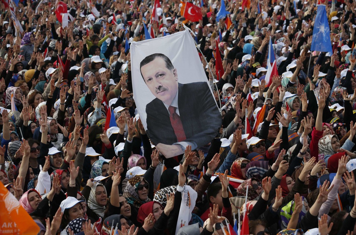 Mig siriano abbattuto, per Erdogan è un «sonoro ceffone» contro Assad