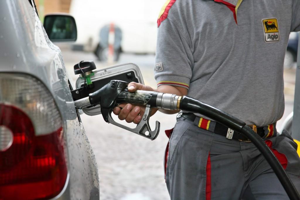 Il pasticcio sui carburanti è l’antipasto, l’aumento dei prezzi durerà a lungo