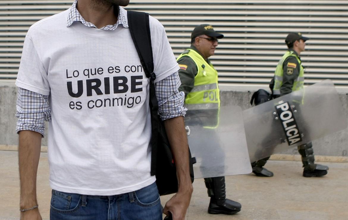 Colombia, arrestato il fratello di Uribe