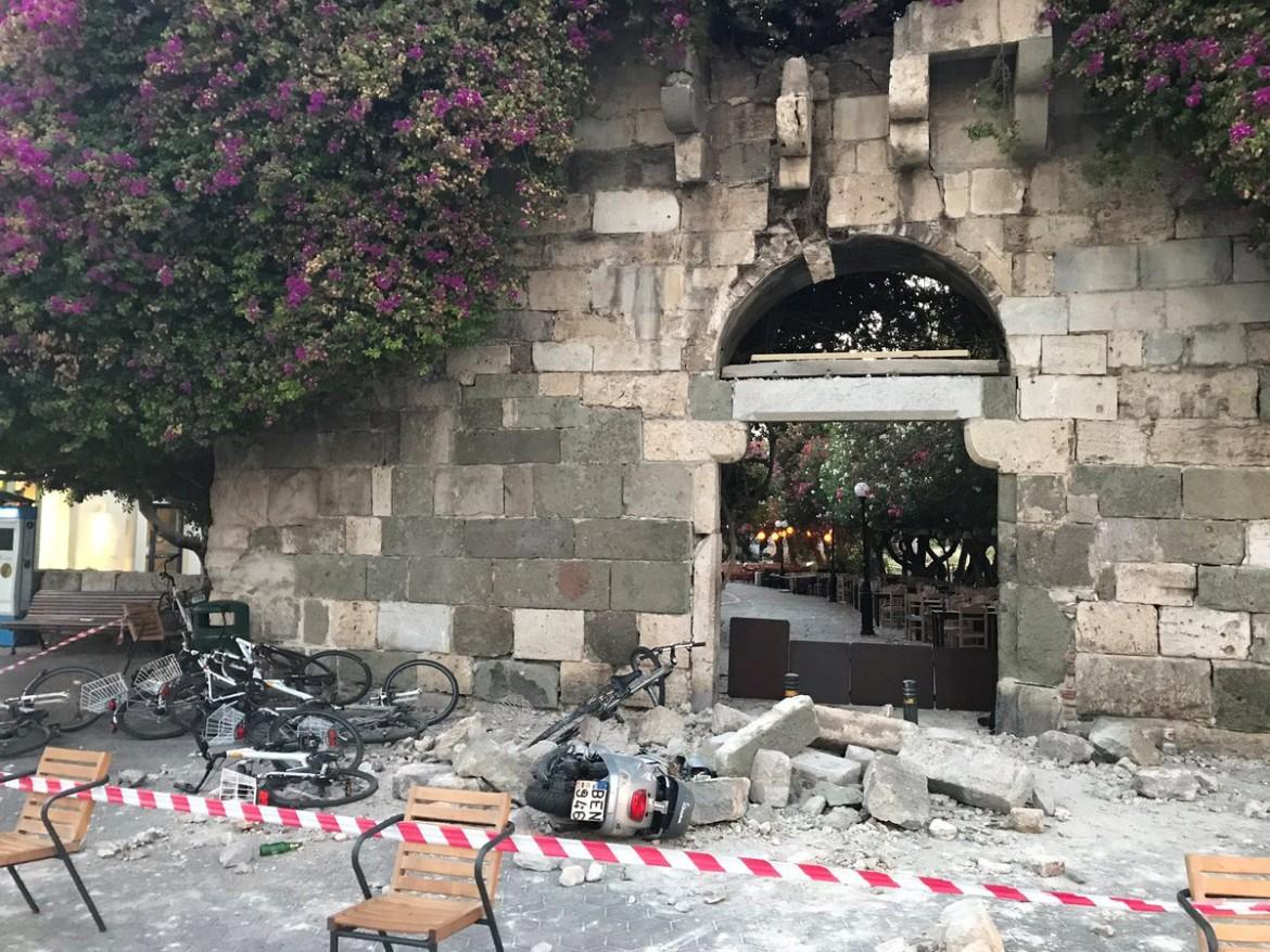 Terremoto nell’Egeo, due turisti morti nell’isola di Kos