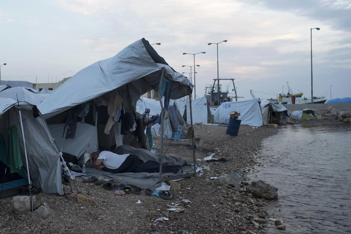 Isole dell’Egeo come prigioni: «Profughi ormai allo stremo»