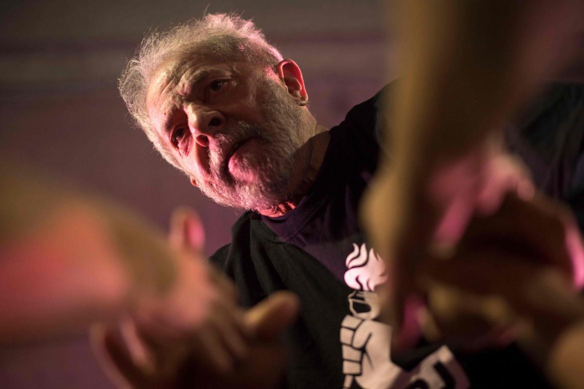 Lula, è il giorno del giudizio e la destra già festeggia