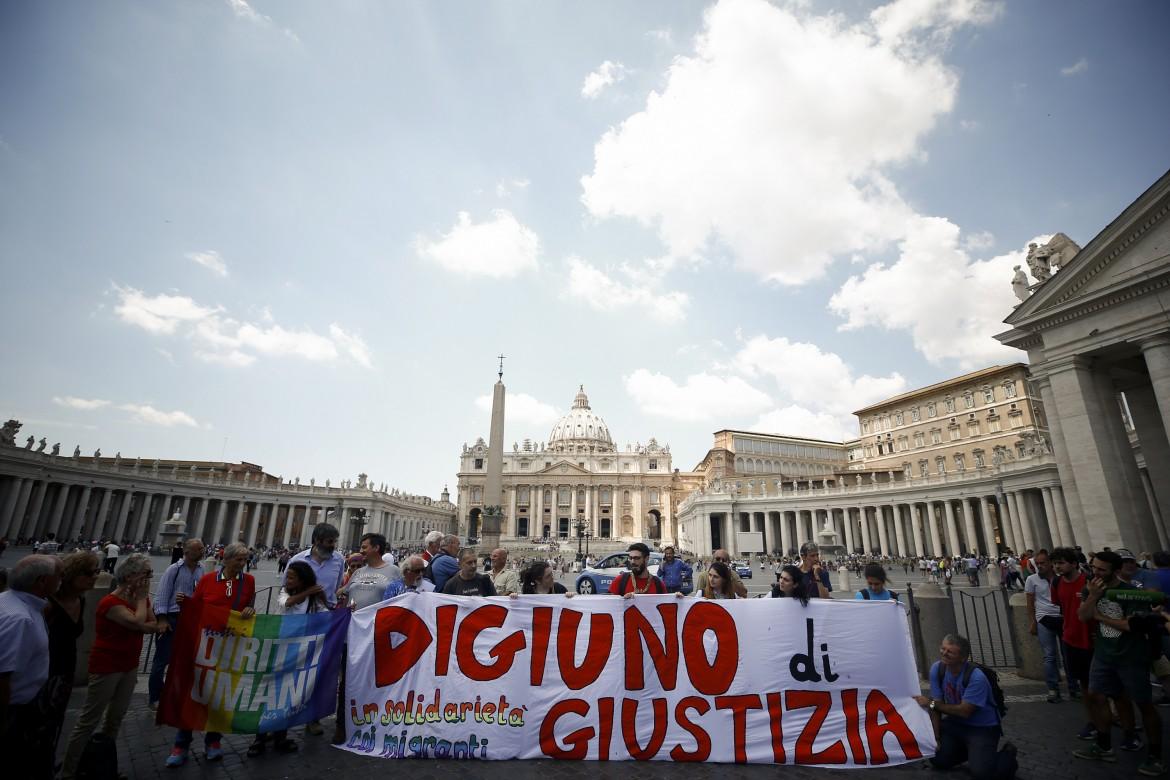 “Digiuno di giustizia” in marcia a Roma «Disobbedienza civile, basta tacere»
