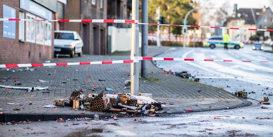 Investe siriani e afghani: 5 feriti. Attentato xenofobo in Germania