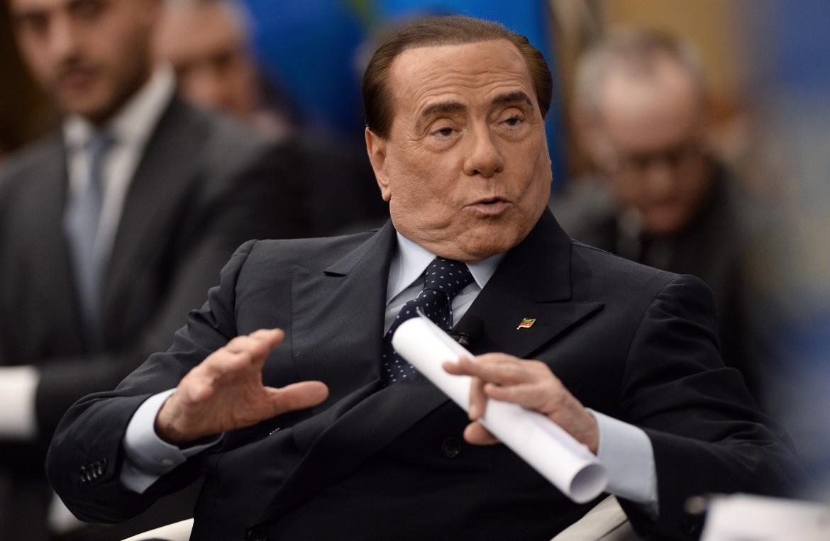 Berlusconi torna in campo: «Per senso di responsabilità»
