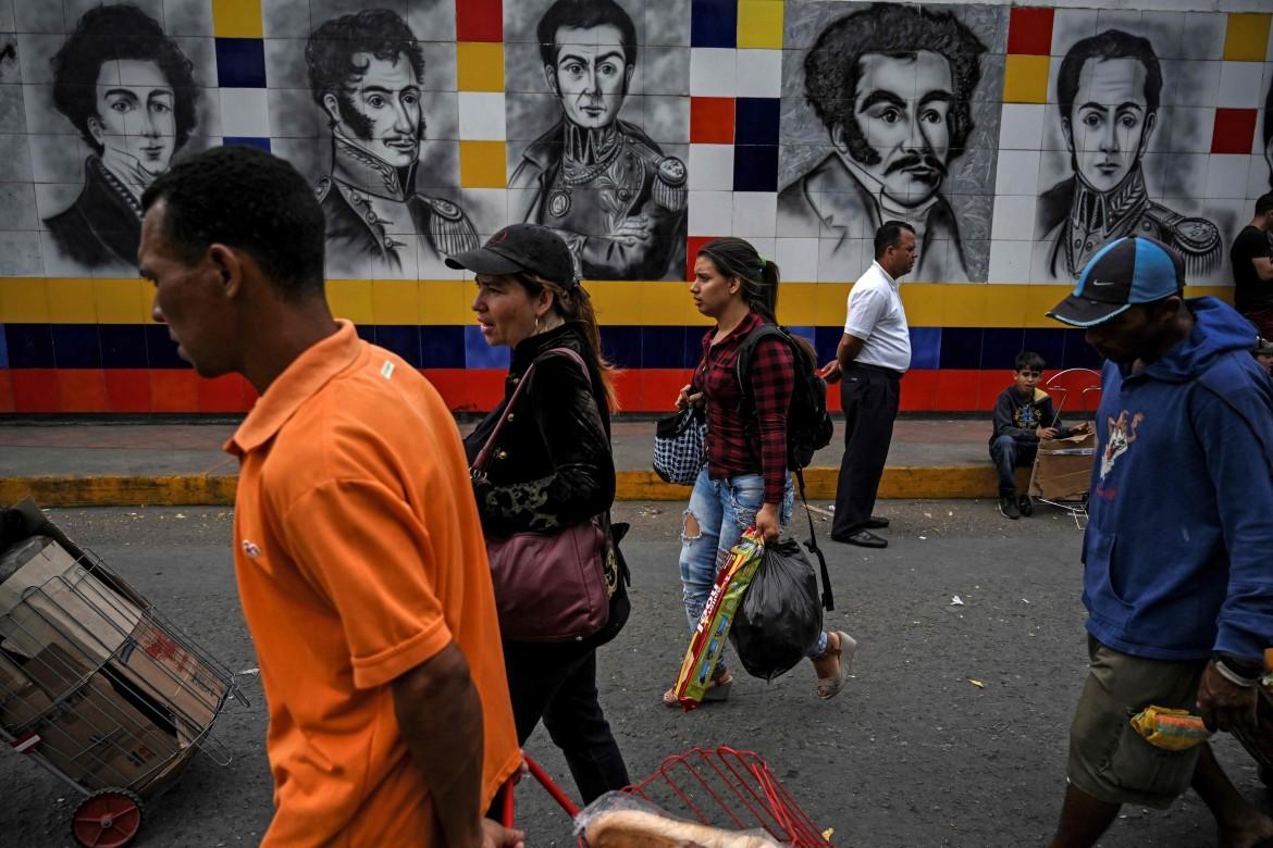 Venezuela, occhi puntati sulla frontiera