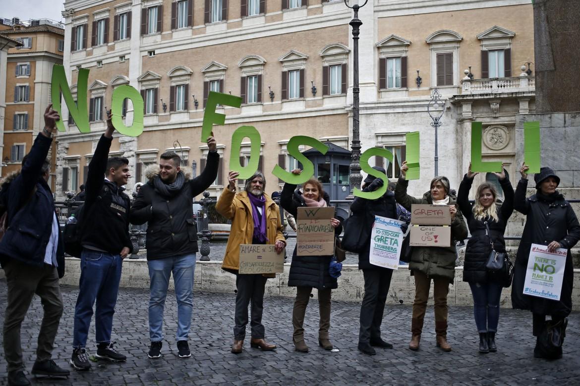 Anche in Italia si sciopera per il futuro. Nonostante il ministro Bussetti