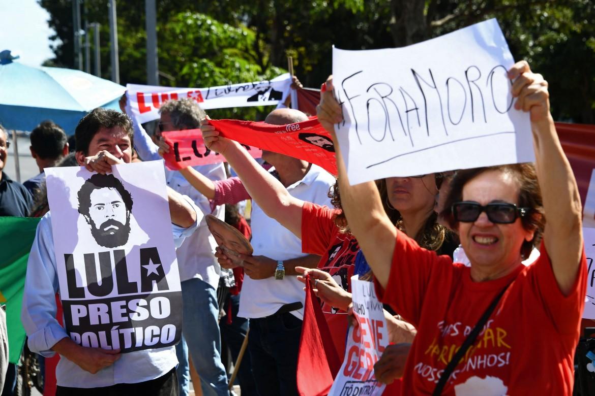 In Brasile si aggrava la posizione dei giudici anti Lula e del ministro Moro