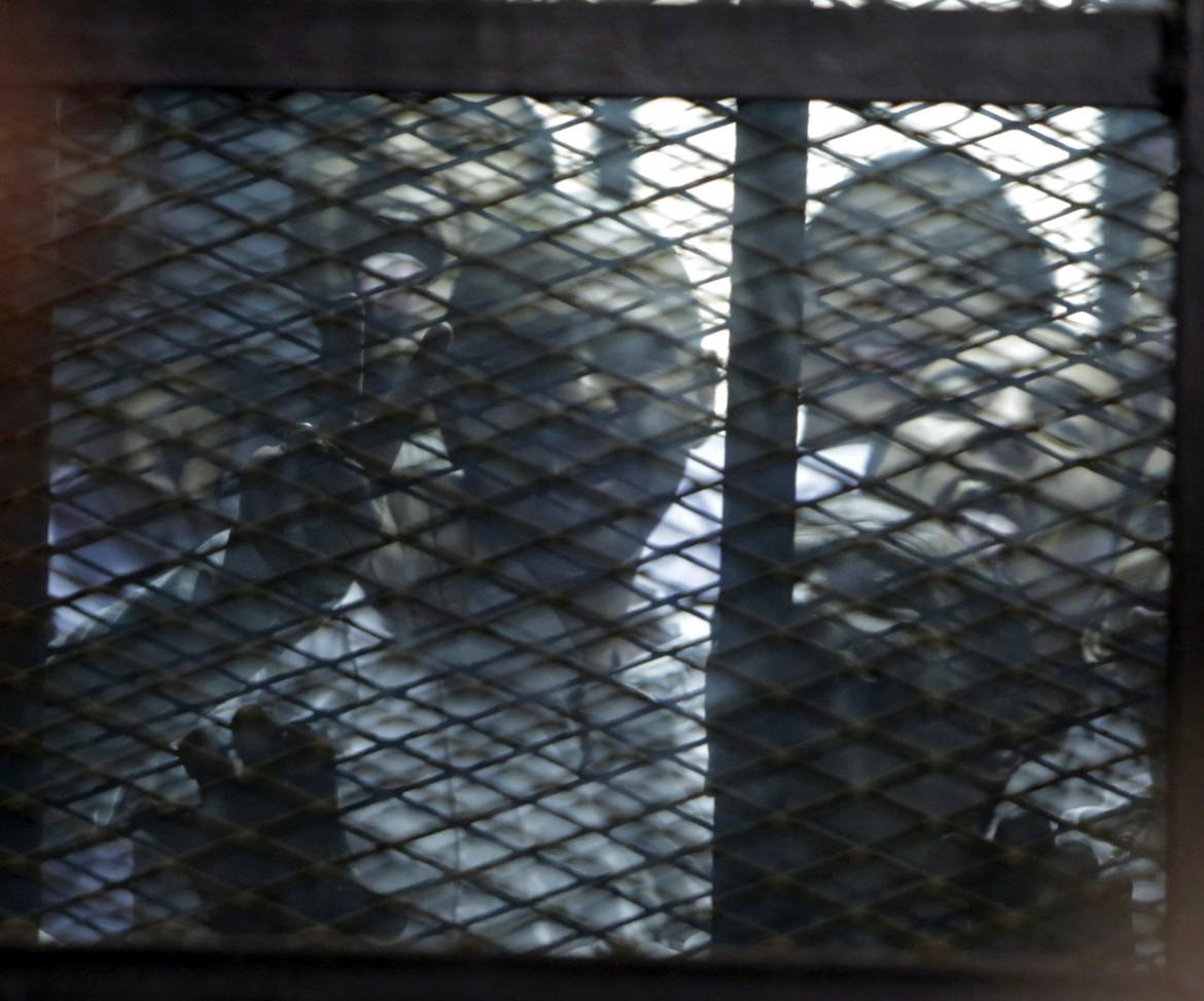 Due detenuti egiziani morti in custodia, rivolta in carcere