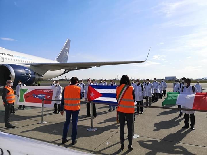 Sbarca a Torino la seconda brigata di medici cubani