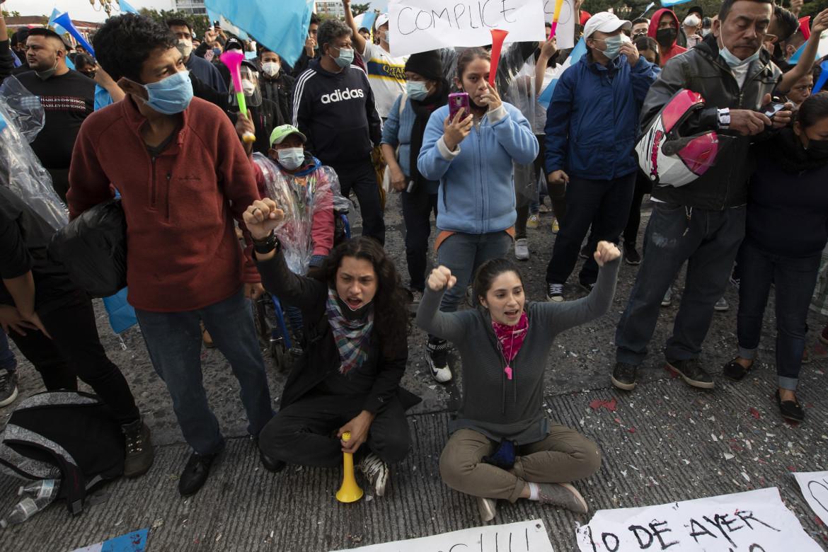 Guatemala, proteste vincenti. Sospesa la legge di bilancio
