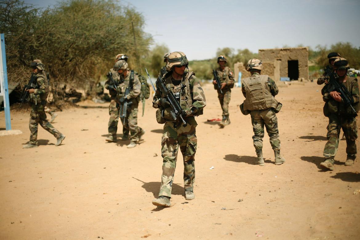 L’esercito francese preso  tra due fuochi in Mali