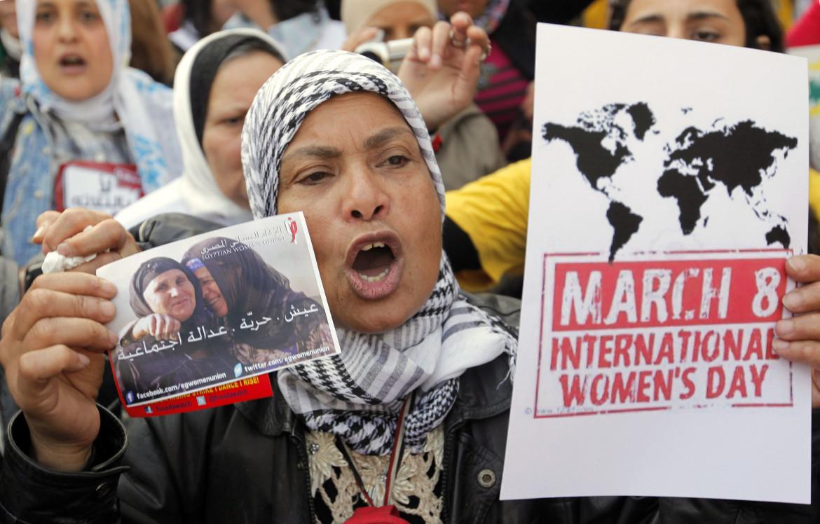 «Incapaci» per legge, le donne egiziane si mobilitano