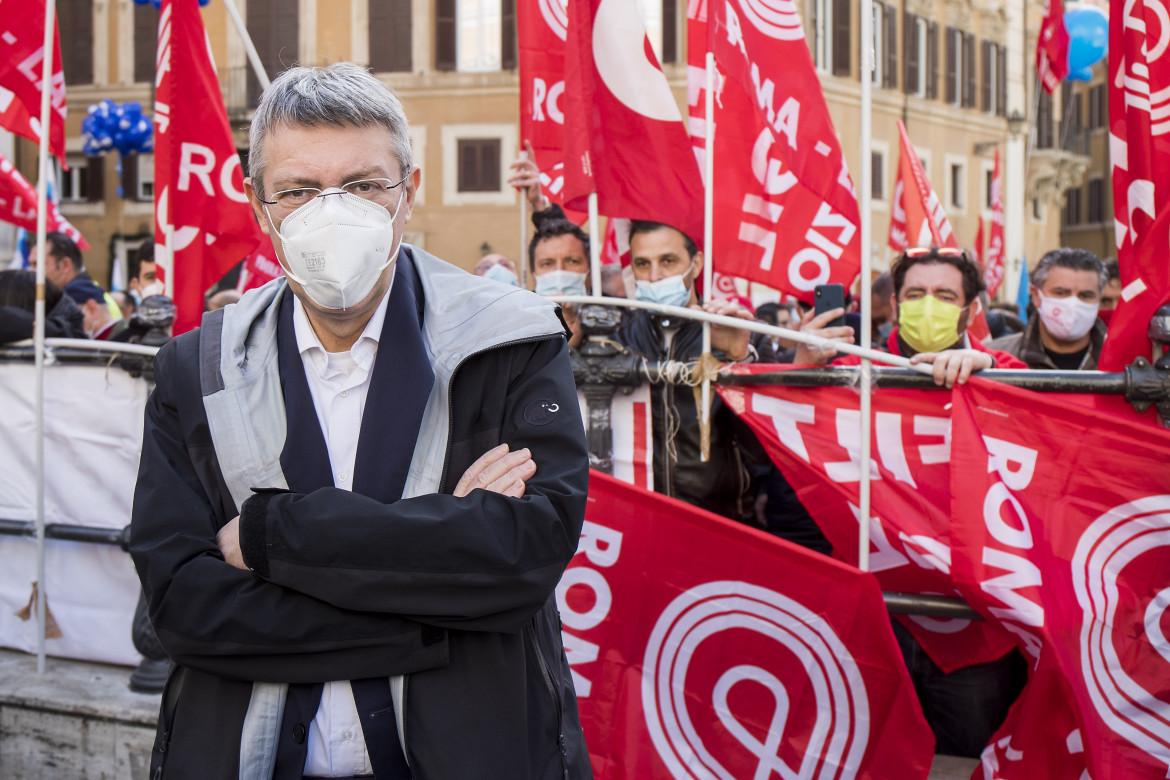 «Il tempo nuovo del sindacato». Dialogo tra Luciana Castellina e Maurizio Landini