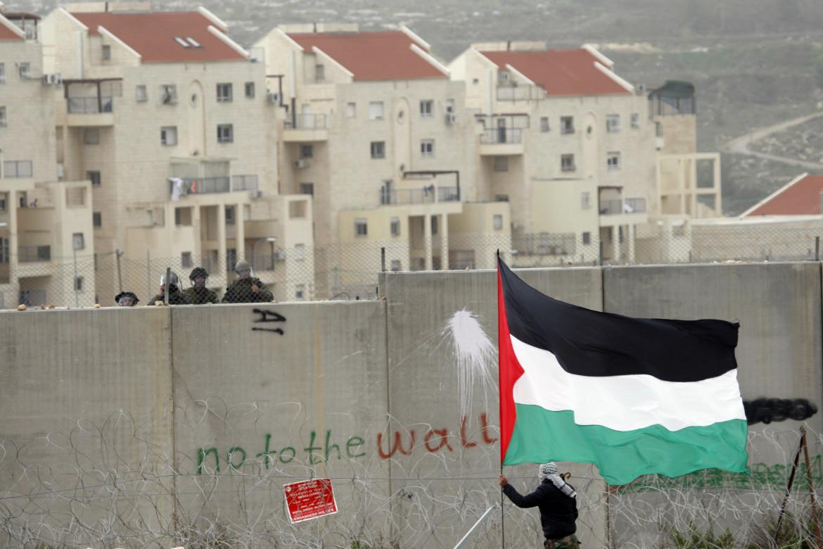 Venti anni dopo, Israele costruisce un nuovo Muro in Cisgiordania