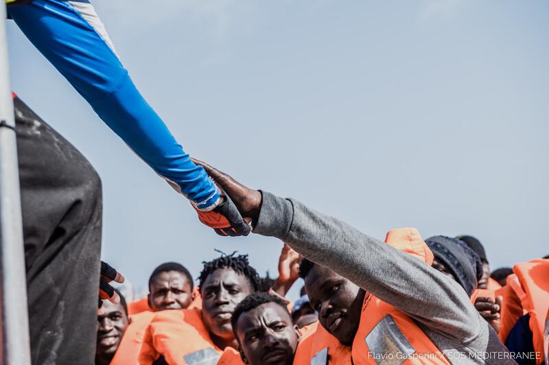 I migranti annegano ma l’Unione Europea pensa ai rimpatri
