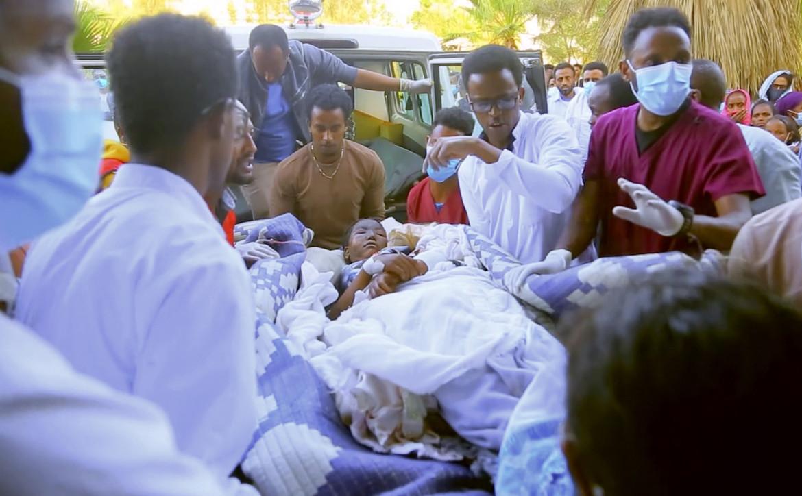 Raid al mercato in Tigray, 80 morti. I militari smentiscono