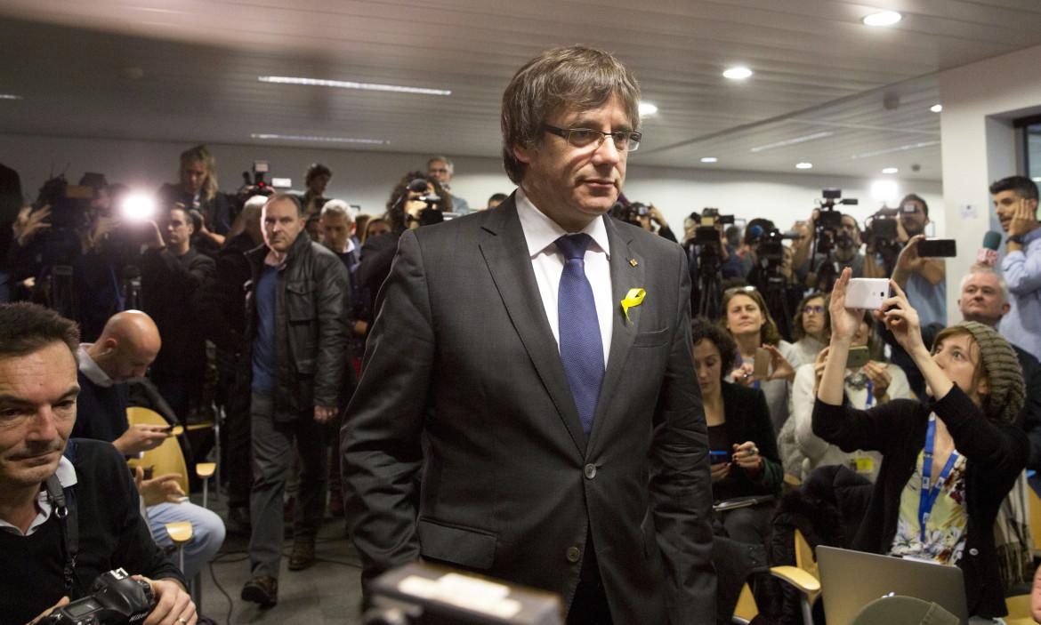 Catalogna, il Tribunale Ue revoca immunità all’indipendentista Puigdemont