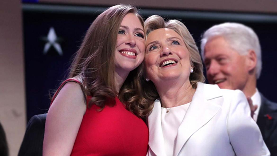Chelsea e Hillary Clinton sbarcano a Hollywood