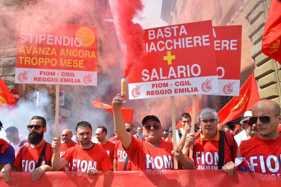 Un fantasma si aggira nella politica italiana: i salari