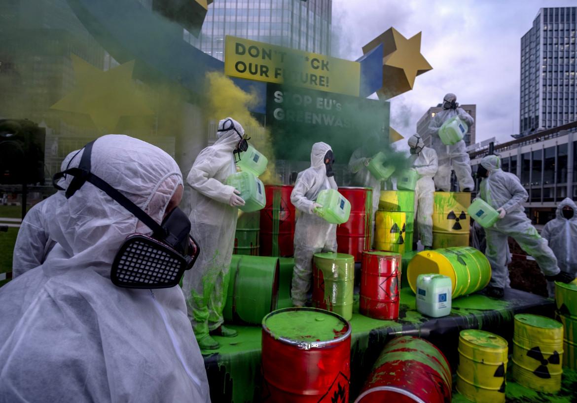 Nuke e gas fonti nocive, la tassonomia «verde» di Bruxelles nella bufera