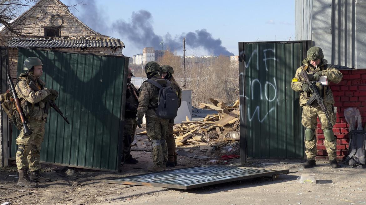 Mercenari cercasi in Asia centrale, 4.300 euro per combattere in Donbass