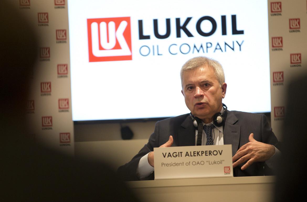 «L’eroe del petrolio» Alekperov lascia la Lukoil contro guerra e sanzioni
