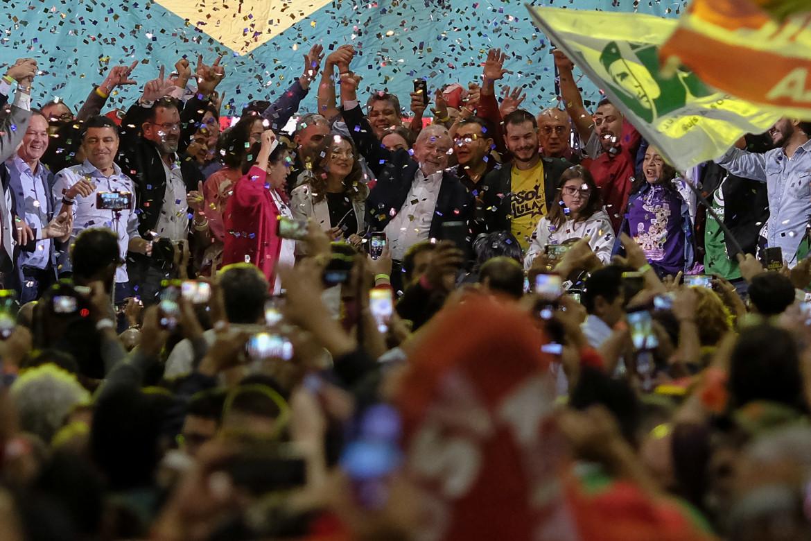 Brasile, Lula si candida. Democrazia e diritti contro bugie e fucili