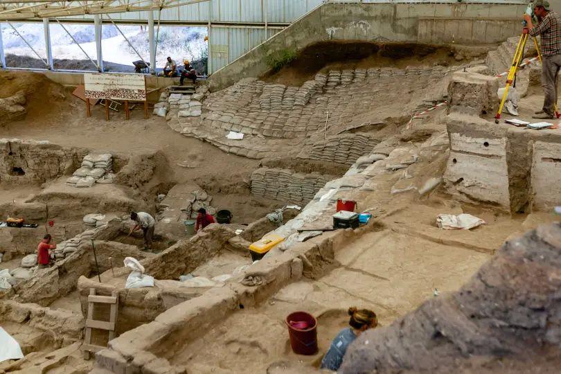 Archeologi nei cantieri edili: paghe da fame e niente tutele