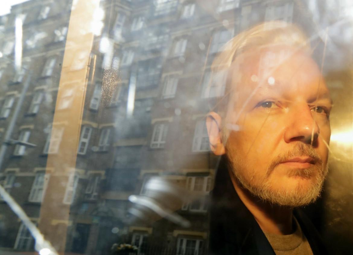 Il caso Assange e la democrazia in tempi di guerra