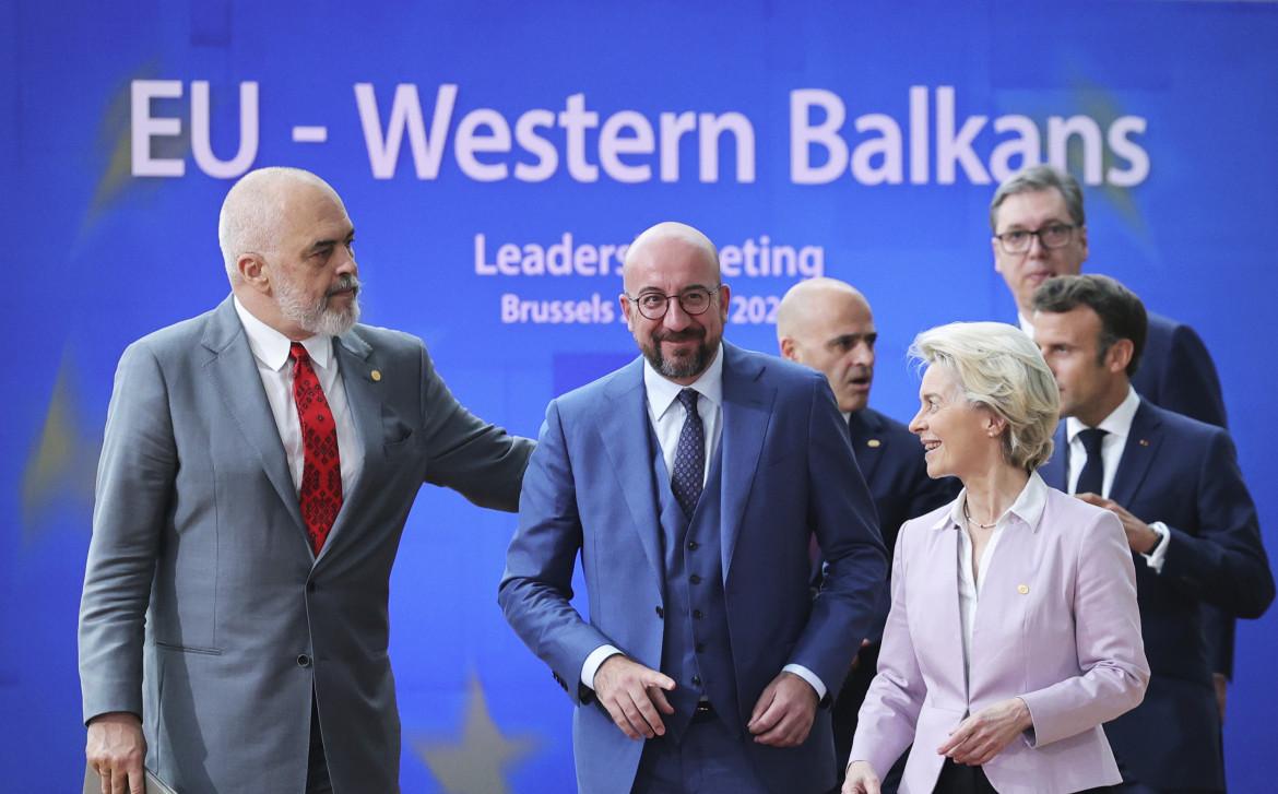 Per Ucraina e Moldavia si apre la porta dell’Ue, ma la strada sarà lunga