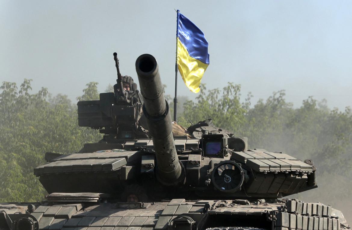 Gli ucraini si ritirano, accelera l’agonia di Severodonetsk
