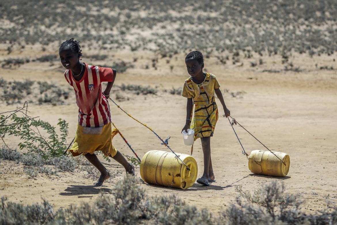 Metà del pianeta soffre la sete per almeno un mese l’anno