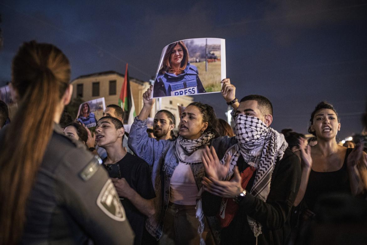 Morti e feriti in Cisgiordania. Gli Usa ora indagano sulla morte di Shireen Abu Akleh
