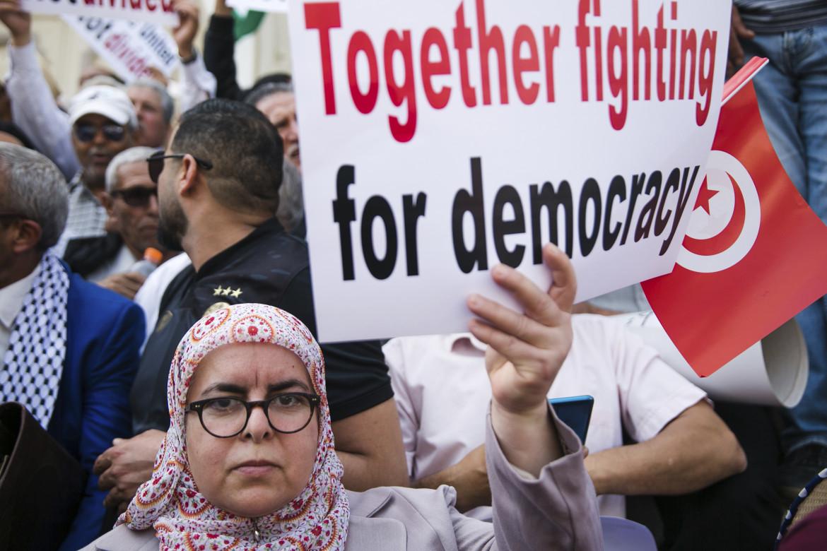 Iperpresidenzialismo sì o no. In Tunisia è un voto su Saied