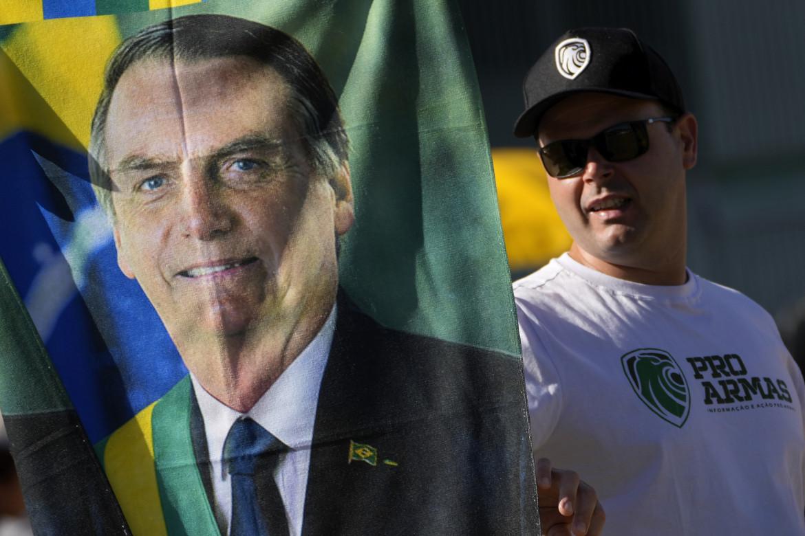 In Brasile le armi facili e l’intolleranza politica di Bolsonaro uccidono