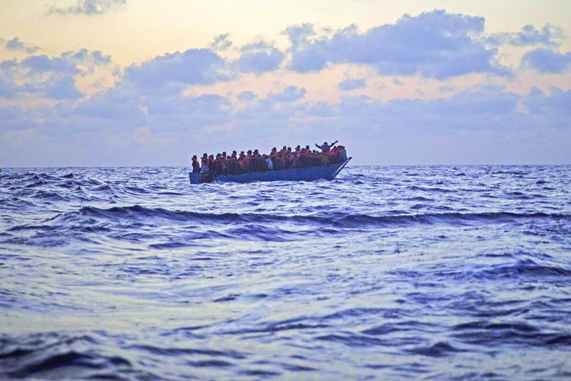 Naufragio nell’Egeo: tra Rodi e Creta muoiono 50 migranti