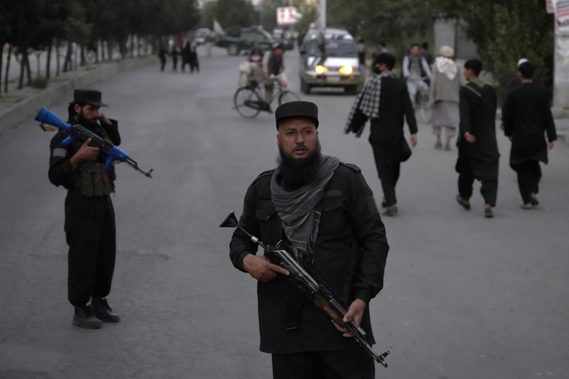 Diaspora o resistenza: il dilemma afghano ai tempi dell’Emirato