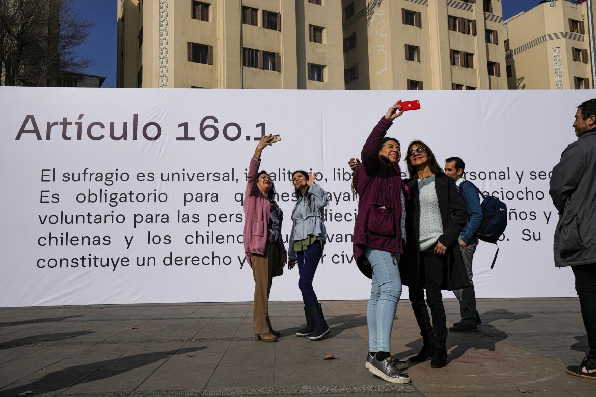Solo la fionda dei movimenti  difende la nuova costituzione cilena