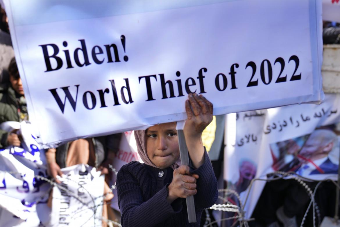 Giudice smentisce Biden: niente fondi afghani “congelati” per i risarcimenti dell’11/9
