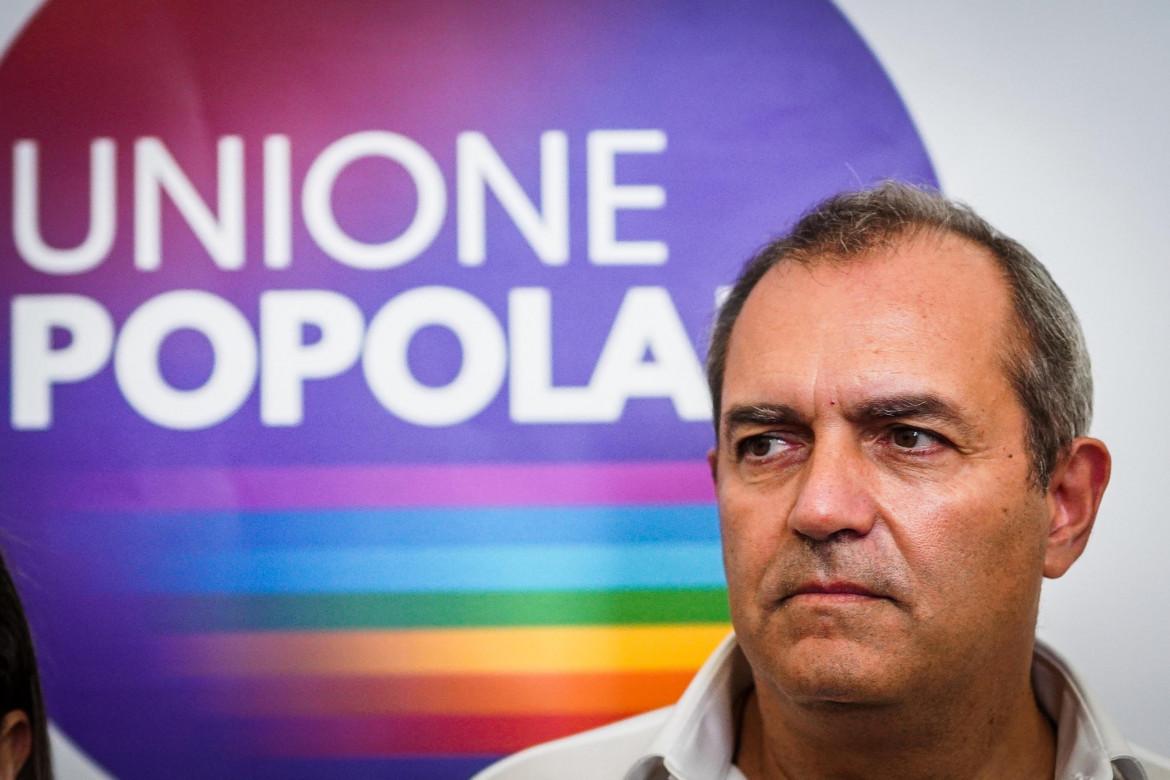 Luigi de Magistris presenta a Napoli il nuovo simbolo del suo partito, Unione Popolare, foto Ansa