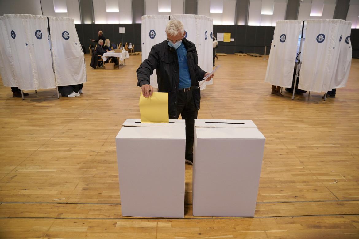 Elezioni anticipate in Danimarca dopo l’«affaire dei visoni»