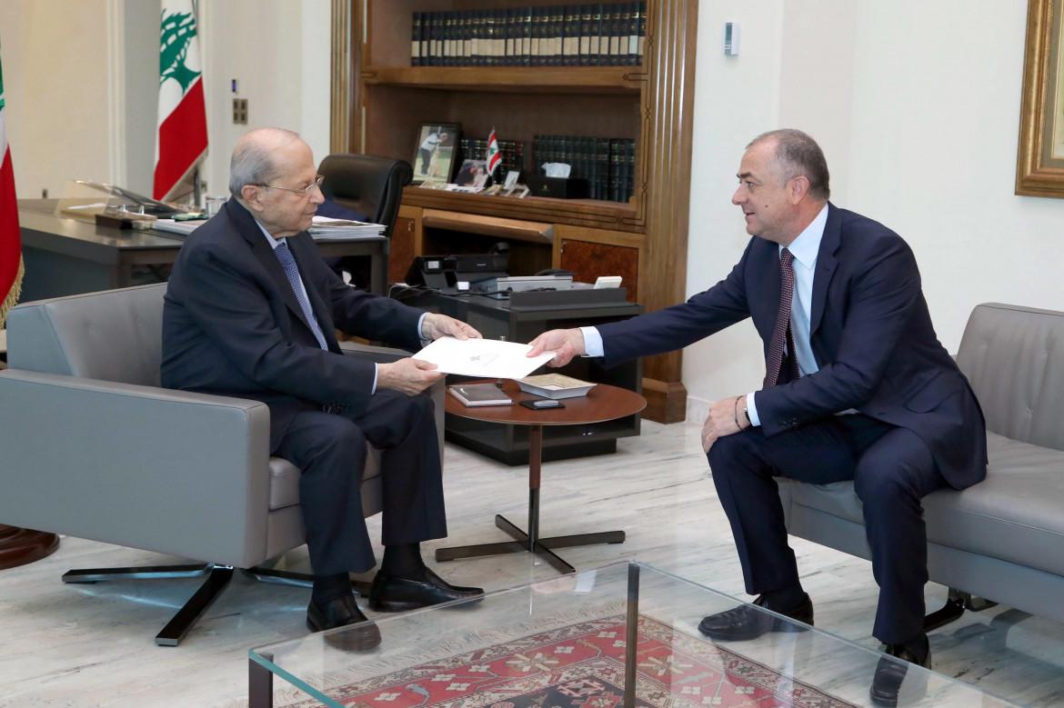 La politica libanese si gode l’accordo. Ma la soluzione alla crisi è lontana