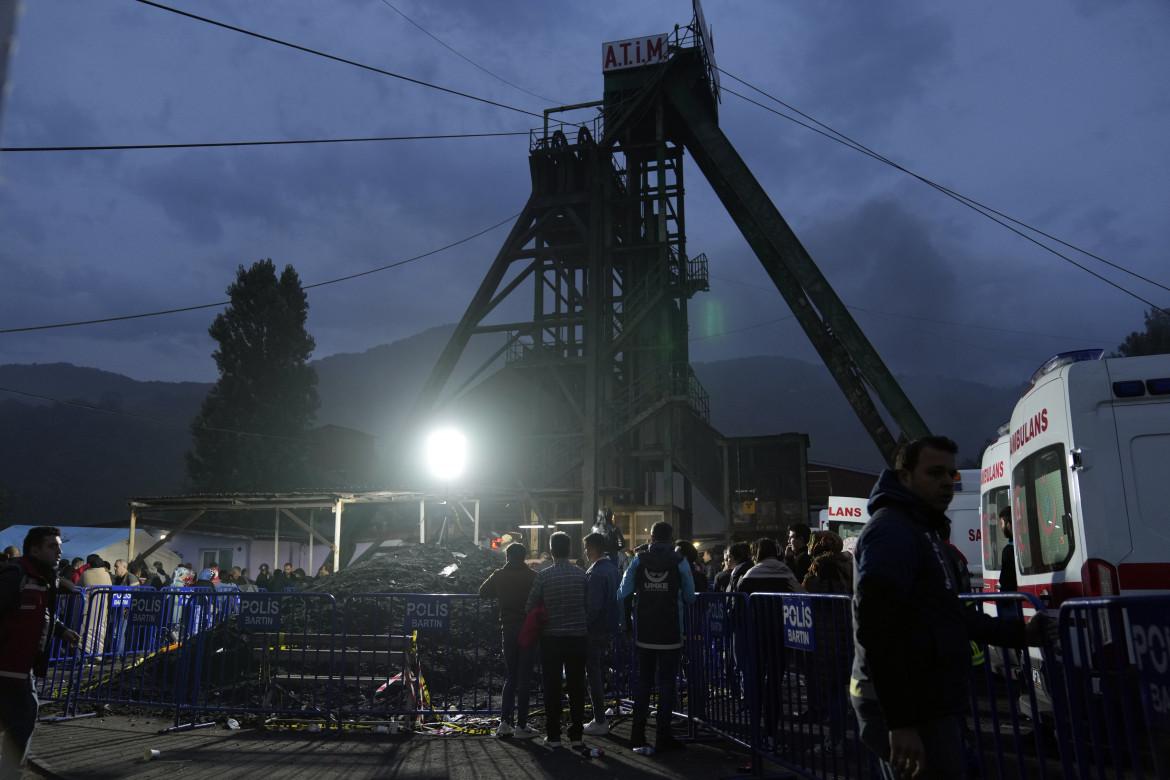 Esplode una miniera in Turchia: 41 operai uccisi