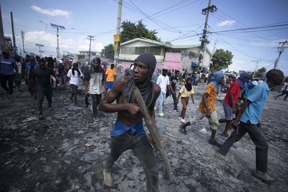 Haiti sull’orlo del caos (e di una nuova occupazione militare)