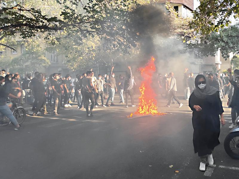La rivolta in Iran ricorda i suoi martiri. E le attrici ci mettono il volto