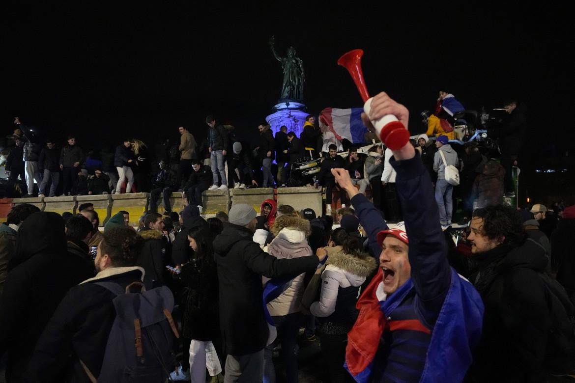 Francia, 266 fermi e un morto tra i tifosi