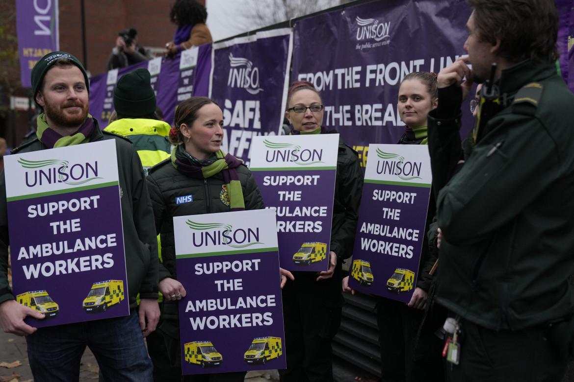 La legge antiscioperi non ferma i sindacati