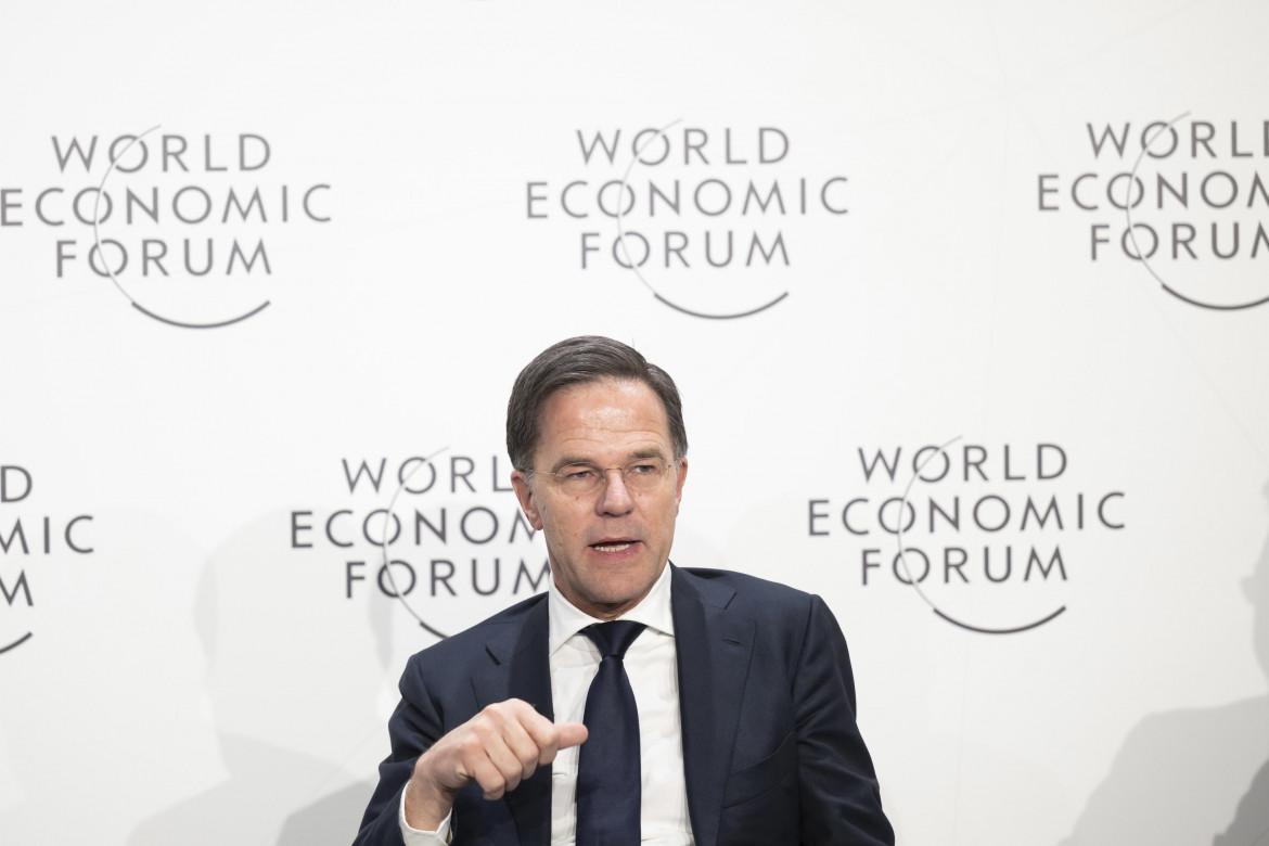 Davos, messaggio a Italia e Francia dal falco olandese Rutte: «Tagliate le pensioni»