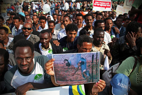 Migranti in marcia sulla Knesset